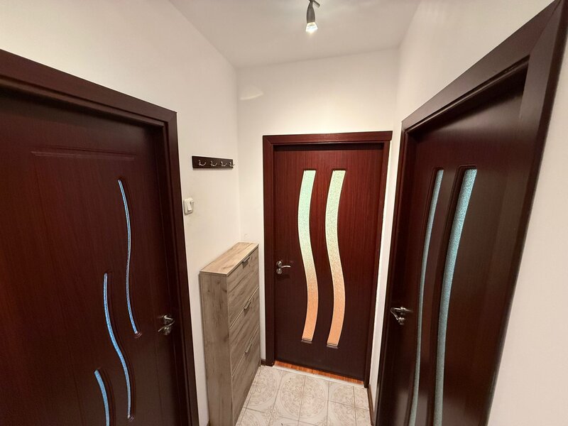Berceni, Aparatorii Patriei metrou,